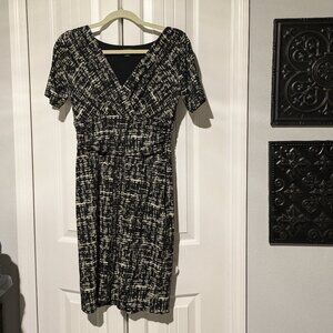 Ann Taylor Black and White Printed Dress Size 2